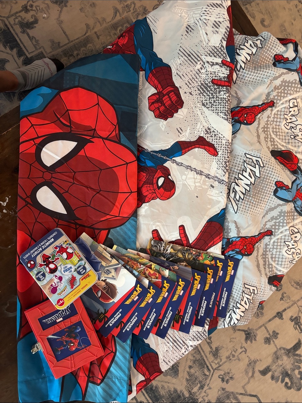 Marvel Spider-Man Bedding &  Set of 7 books plus more - Red, Blue, White